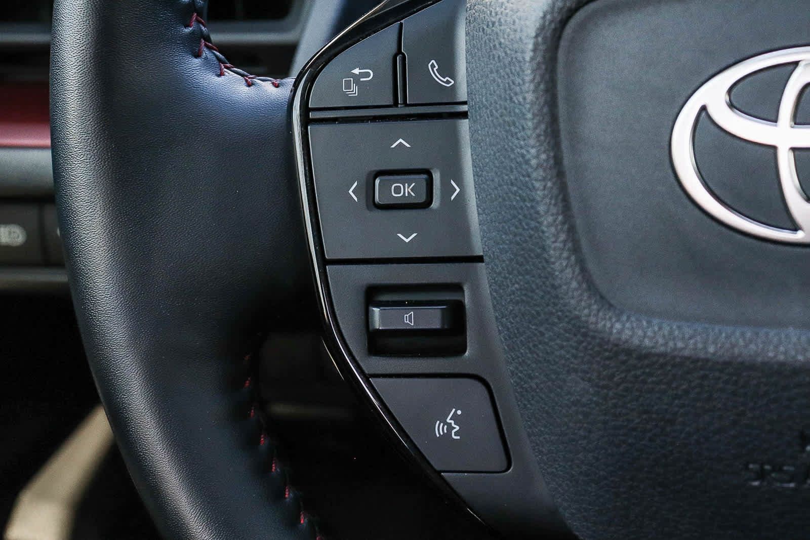 Used 2024 Toyota Prius Prime FWD image 22