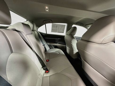 Certified 2021 Toyota Camry XLE w/ Cold Weather Package FWD image 27