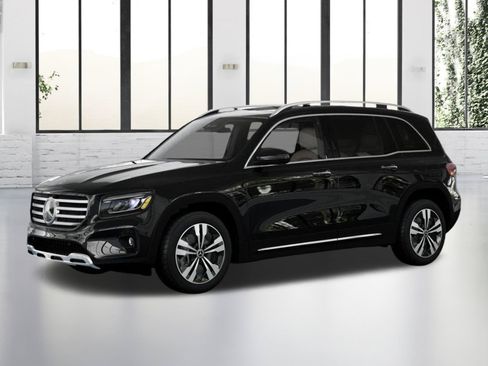 Used 2026 Mercedes-Benz GLB 250 4MATIC image 38