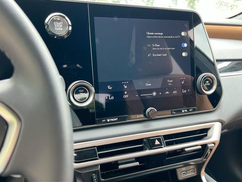 Certified 2025 Lexus RX 350 FWD w/ Technology Package image 17