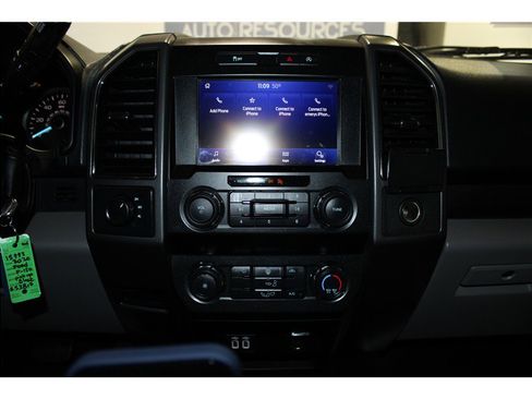 Used 2020 Ford F150 XLT image 30