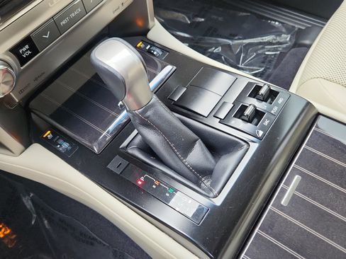 Used 2020 Lexus GX 460 Premium AWD/4WD image 15