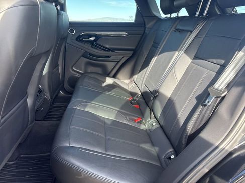 Used 2020 Land Rover Range Rover Evoque SE image 11