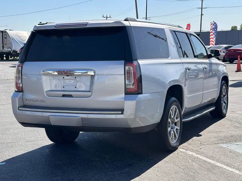 Used 2020 GMC Yukon XL Denali RWD image 5