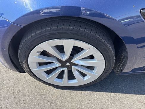 Used 2022 Tesla Model 3 Long Range AWD/4WD image 10