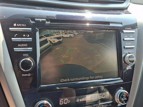 Used 2023 Nissan Murano SV w/ SV Midnight Edition Package FWD image 17