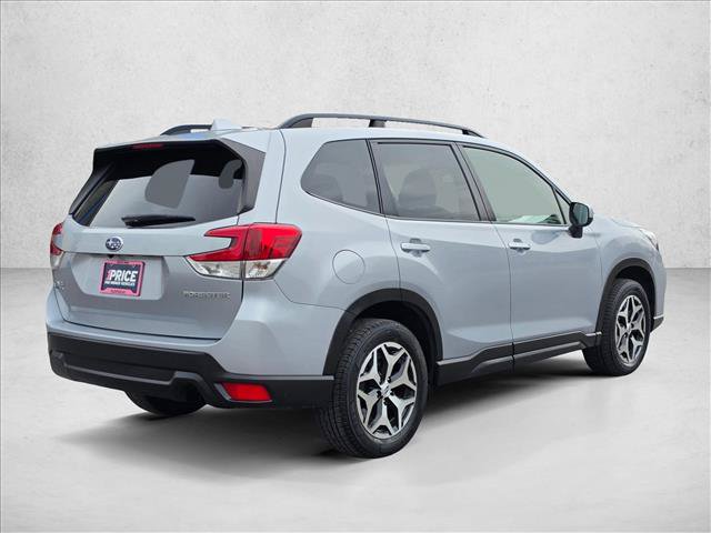Used 2021 Subaru Forester Premium AWD/4WD image 5