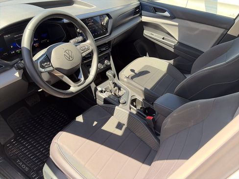 Used 2022 Volkswagen Taos SE AWD/4WD image 42