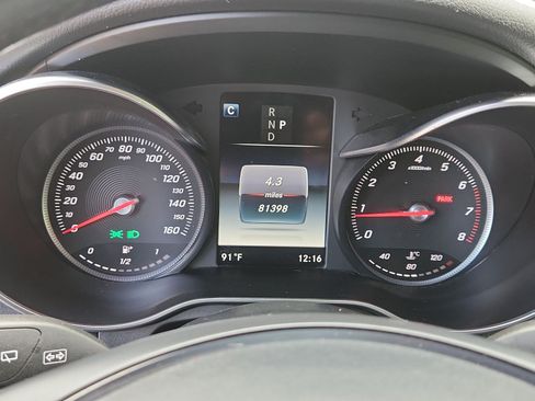 Used 2017 Mercedes-Benz GLC 300 4MATIC image 20