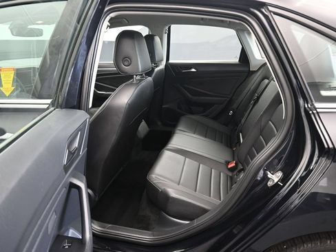 Used 2024 Volkswagen Jetta SE FWD image 30