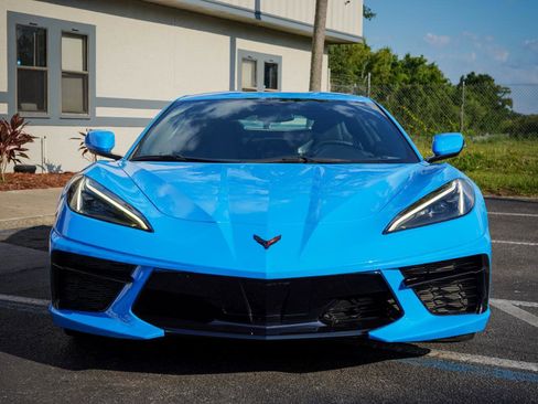 Used 2023 Chevrolet Corvette Stingray Coupe w/ 1LT RWD image 2