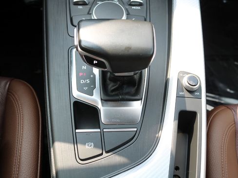 Used 2018 Audi A5 2.0T Premium w/ Convenience Package image 27