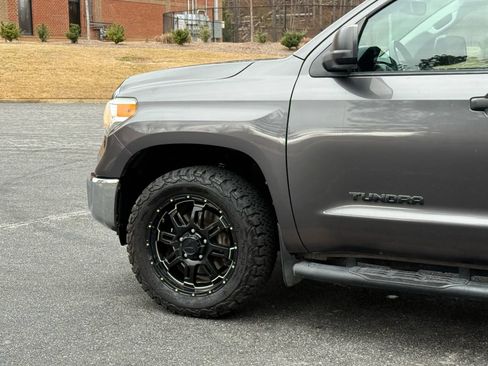 Used 2016 Toyota Tundra SR5 w/ SR5 Upgrade Package image 11