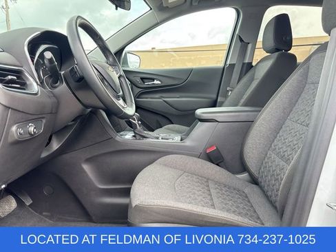 Certified 2024 Chevrolet Equinox LT FWD image 18