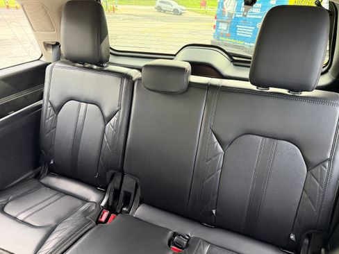 Used 2019 Ford Expedition Platinum AWD/4WD image 15