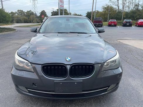 Used 2009 BMW 528i xDrive Sedan image 3