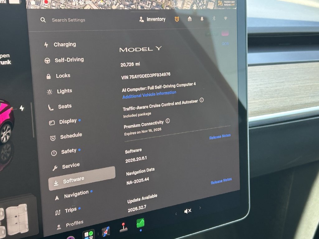 Used 2023 Tesla Model Y 2WD image 27