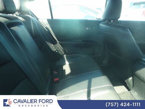 Used 2017 Honda Accord Sport image 10