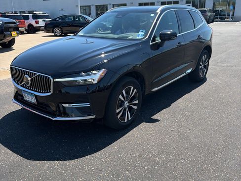 Used 2022 Volvo XC60 T8 Inscription Expression w/ Advanced Package AWD/4WD image 1