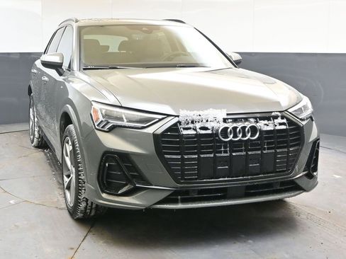 New 2025 Audi Q3 2.0T Premium image 8