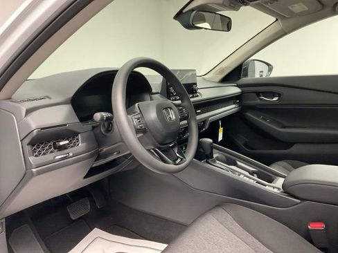 New 2025 Honda Accord SE image 11