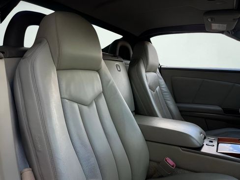 Used 2005 Cadillac XLR image 27
