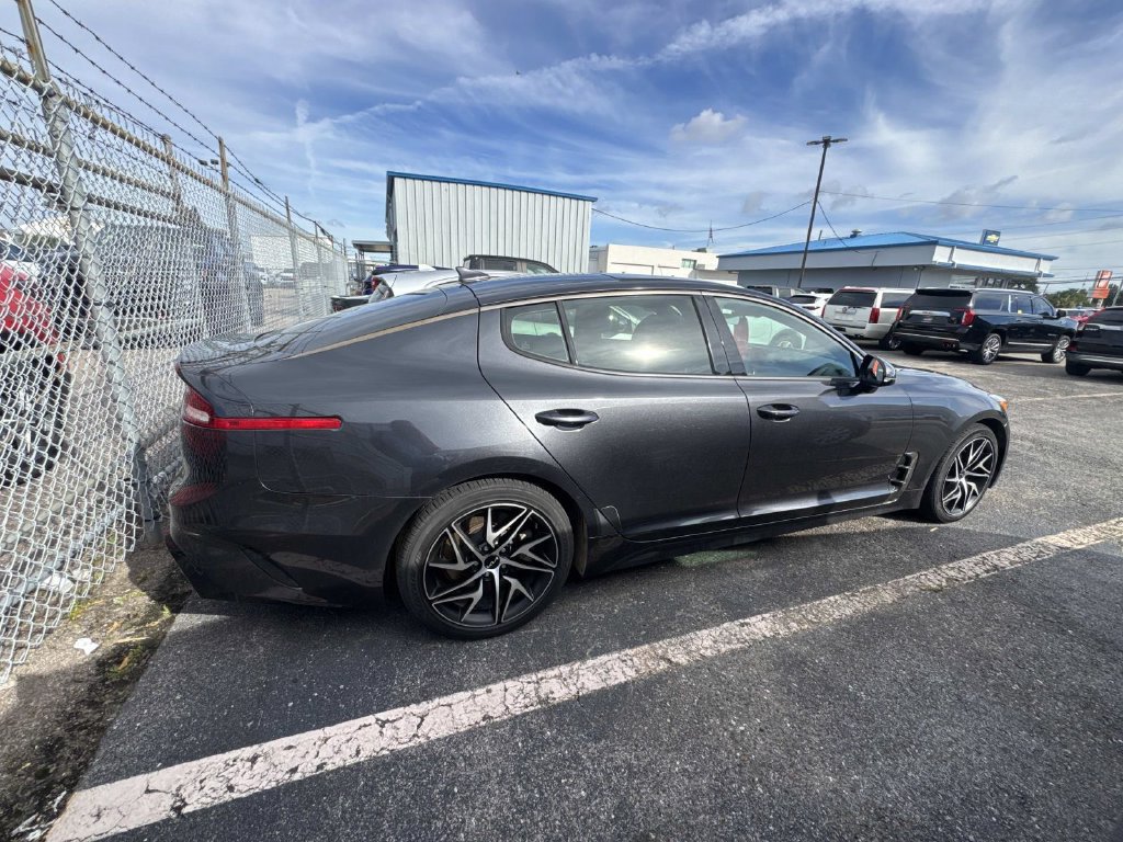 Used 2022 Kia Stinger GT-Line w/ Sun & Sound Package RWD image 15