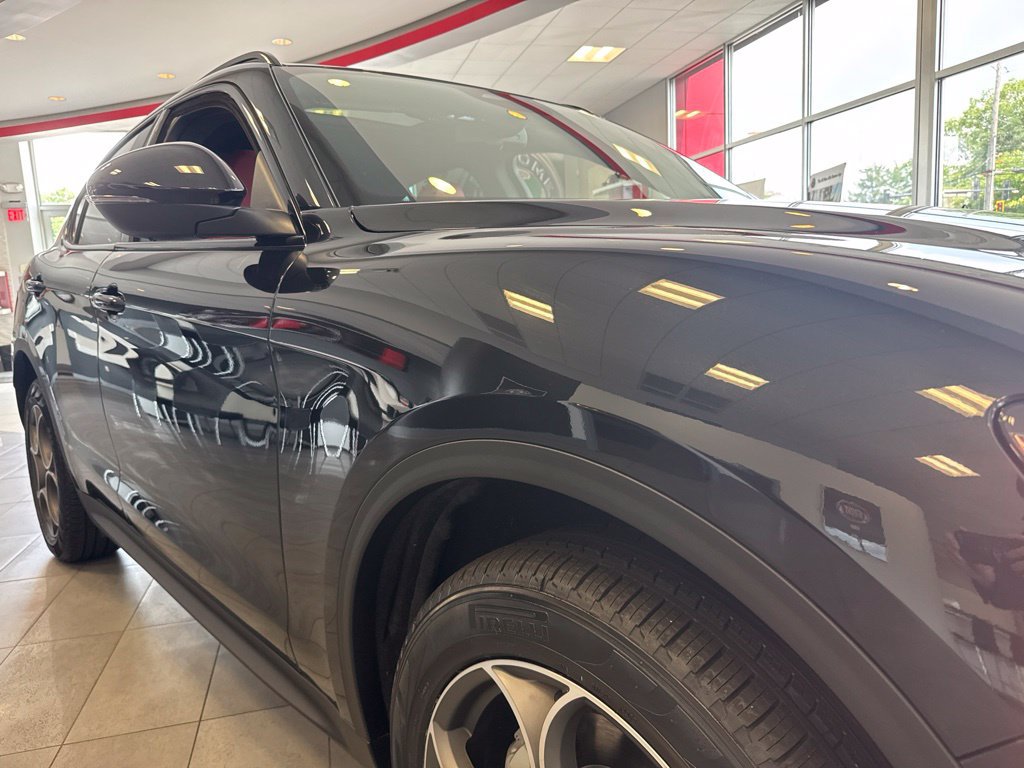 New 2026 Alfa Romeo Stelvio Sprint AWD/4WD image 2