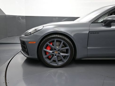 Certified 2025 Porsche Panamera 4S AWD/4WD image 12