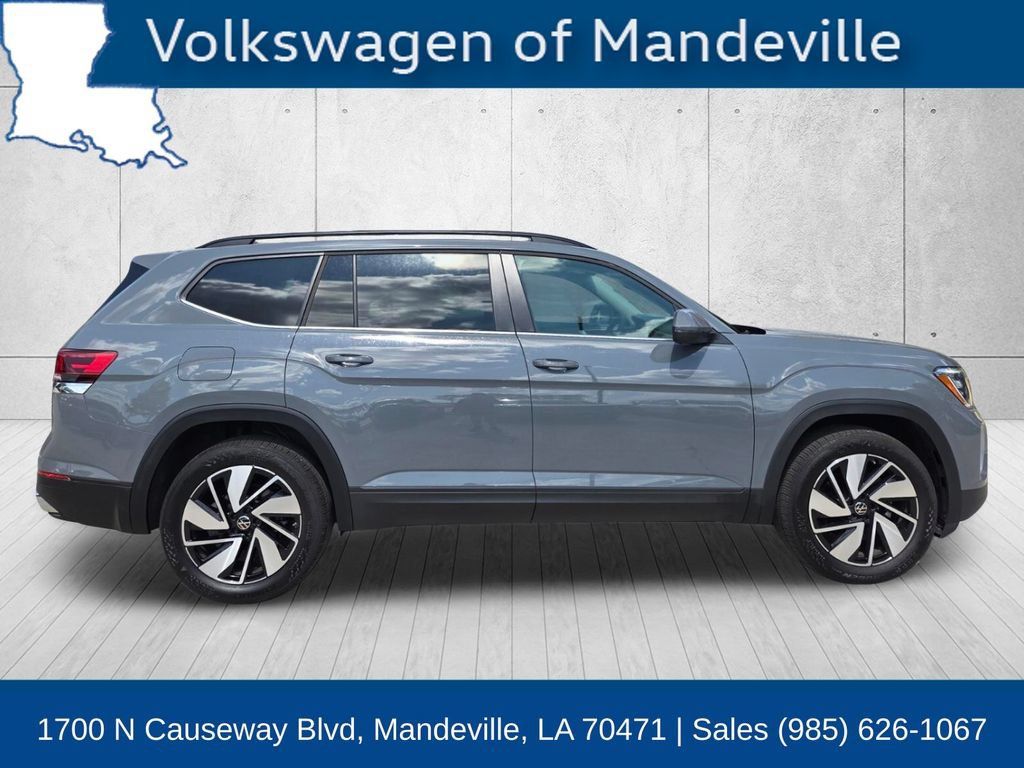 Used 2026 Volkswagen Atlas SE FWD image 6