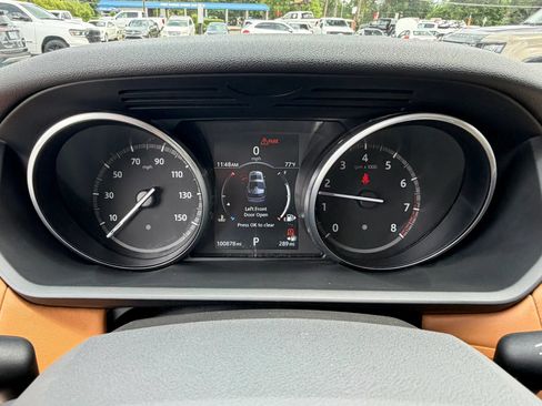 Used 2017 Land Rover Discovery HSE Luxury AWD/4WD image 9