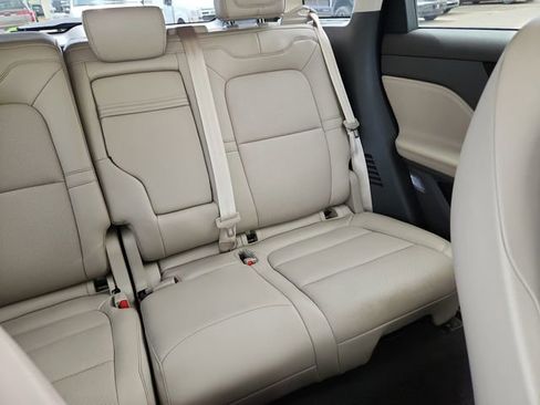 New 2024 Lincoln Corsair AWD w/ Equipment Group 102A image 15