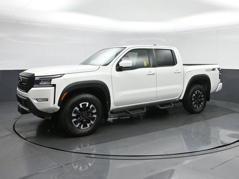 Used 2024 Nissan Frontier PRO-4X w/ Technology Package image 3