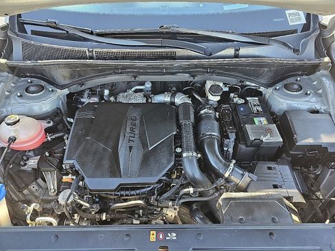 Used 2022 Hyundai Santa Fe Calligraphy image 10