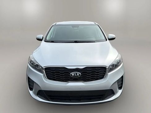 Used 2019 Kia Sorento L image 2