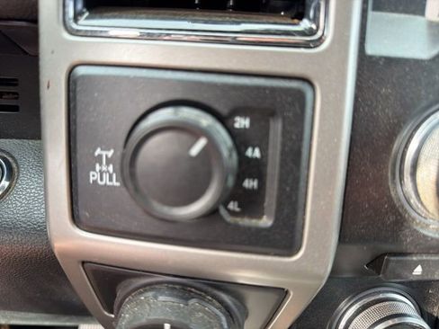 Used 2018 Ford F150 Lariat w/ Equipment Group 502A Luxury AWD/4WD image 11