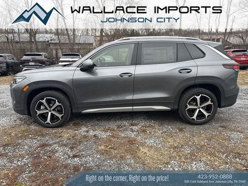 New 2026 Volkswagen Tiguan SE AWD/4WD image 3
