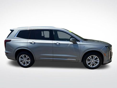 Used 2023 Cadillac XT6 Luxury AWD/4WD image 6
