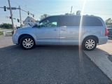 Used 2012 Chrysler Town & Country Touring-L w/ Driver Convenience Group image 4