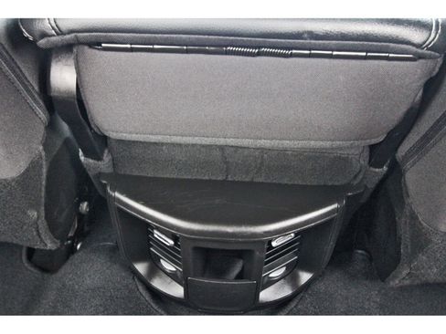 Used 2025 RAM 2500 Big Horn AWD/4WD image 15
