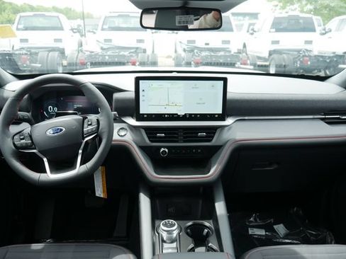 New 2026 Ford Explorer ST-Line w/ ST-Line Street Pack AWD/4WD image 7