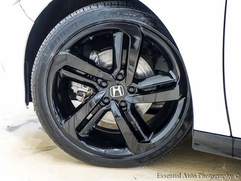 Used 2021 Honda Accord Sport image 12