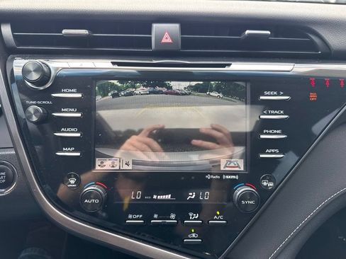 Used 2019 Toyota Camry XSE FWD image 21