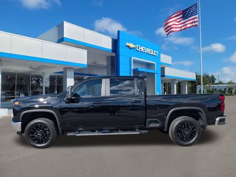 Used 2025 Chevrolet Silverado 2500 LT image 7