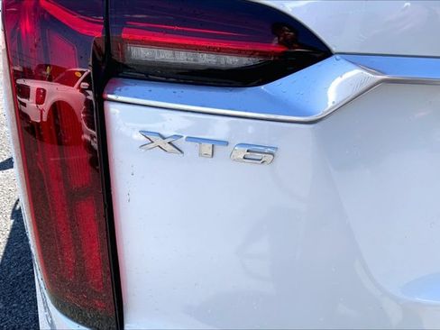 Used 2023 Cadillac XT6 Luxury AWD/4WD image 7