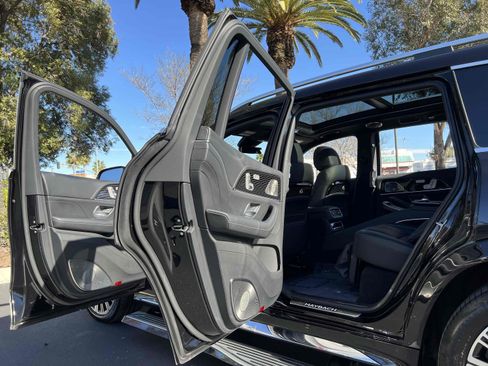 Used 2023 Mercedes-Benz Maybach GLS 600 4MATIC image 73