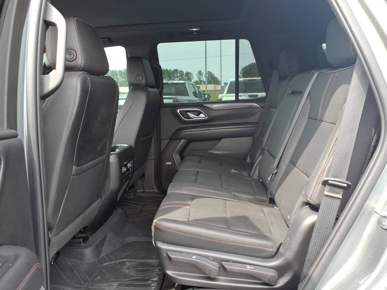 Used 2022 Chevrolet Tahoe RST w/ Luxury Package RWD image 22