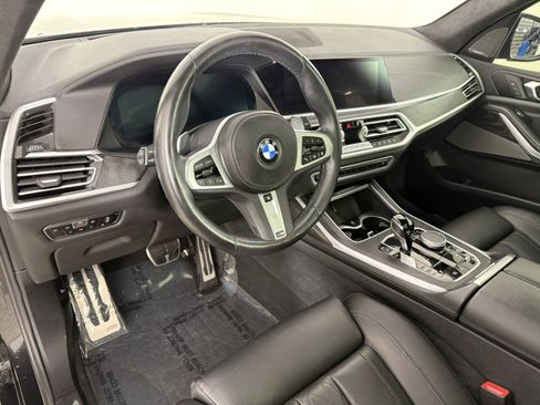 Used 2022 BMW X7 M50i w/ Cold Weather Package AWD/4WD image 18