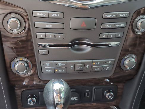 Used 2018 Nissan Armada Platinum w/ Captain Seat Package RWD image 23