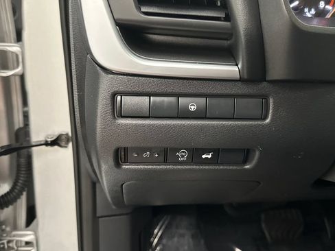 Certified 2025 Nissan Rogue SV AWD/4WD image 26